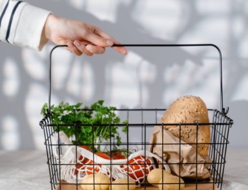Coldiretti/Censis: “Il 52% degli italiani taglia gli acquisti di cibo”. Alcool, dolci e salumi, le principali rinunce
