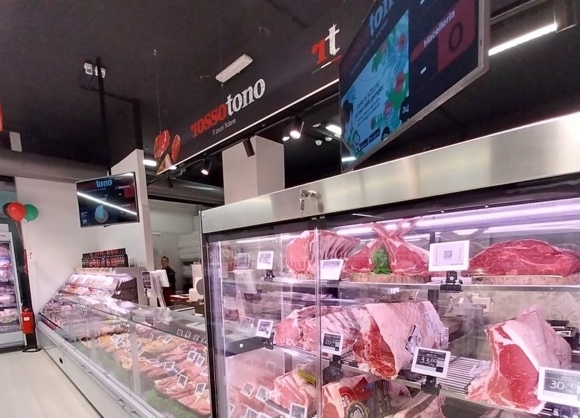 Apulia Distribuzione inaugura un punto vendita Rossotono Local a Molfetta (Ba)