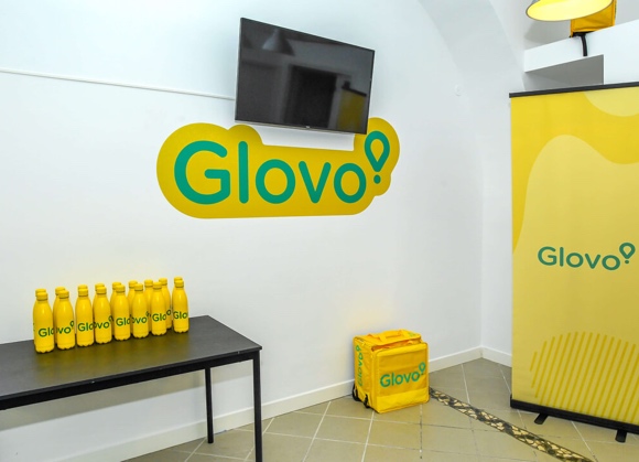Glovo apre a Roma il Glover Center per il supporto dei rider