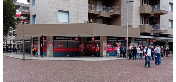 Pam Panorama apre un nuovo punto vendita Metà a Trezzano sul Naviglio (Mi)
