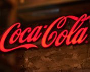Germania, Coca-Cola chiuderà nel 2025 cinque centri produttivi e logistici