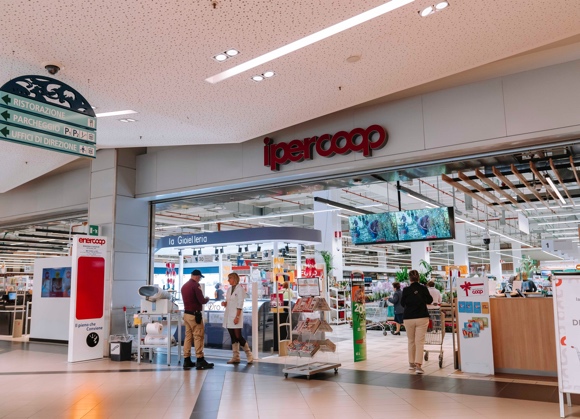 Nova Coop: conclusa la ristrutturazione dell’Ipercoop di Biella
