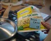 Orogel è ‘Pronto a tutto’: la nuova campagna pubblicitaria che rende protagonista il consumatore