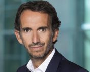 Francia, niente carne dal Mercosur nei punti vendita Carrefour. Il divieto dell’Ad Bompard
