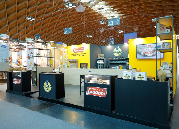 Molino Spadoni ha presentato a Beer&Food Attraction 2025 i suoi panificati surgelati per l’Horeca
