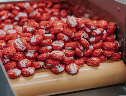 Dalla plastica bio-based alla carta compostabile: nuovo packaging per gli snack al formaggio Babybel (Bel Group)