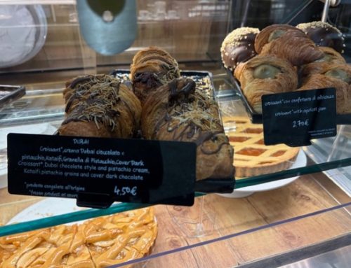 A proposito di prezzi: quanto costa un croissant con Dubai chocolate rispetto a uno con un altro ripieno?