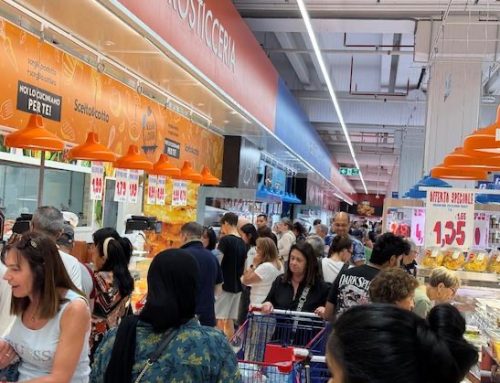Iper Tosano apre al Centro commerciale Porte di Milano (Cesano Boscone). Grande folla all’inaugurazione